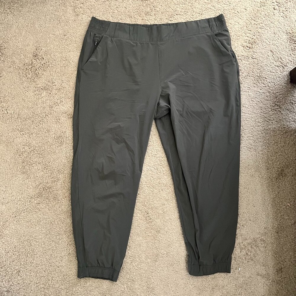 Athleta Brooklyn jogger